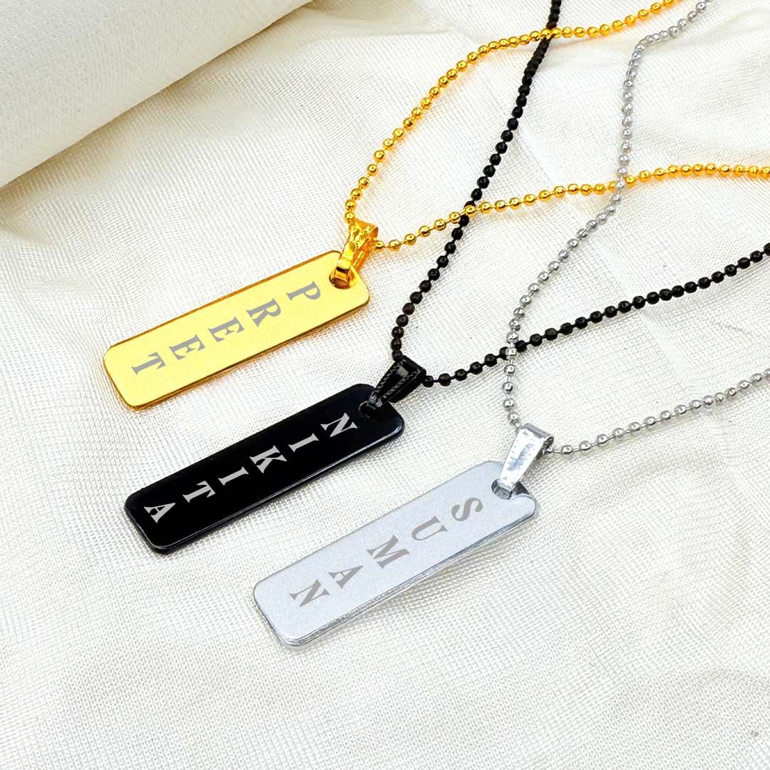 Custom Vertical Metal Name Pendant – Gold, Black & Silver Finish Options - Image 3